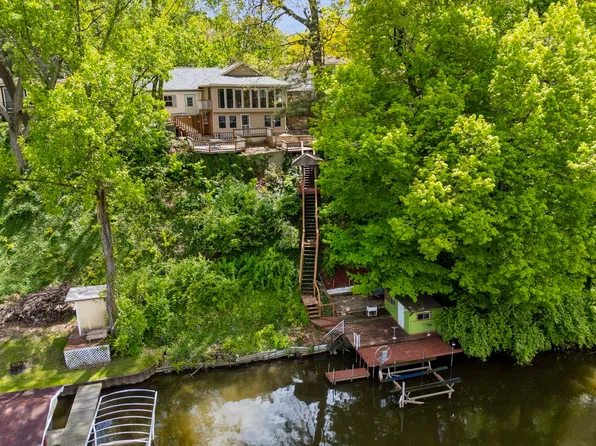 318 N Beach Dr, Monticello, IN 47960