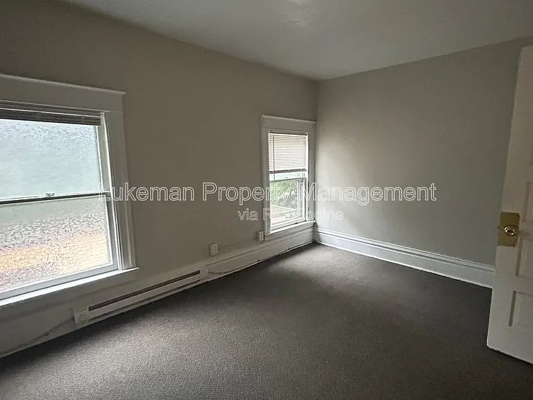420 Pearl St #4 — Photo 6