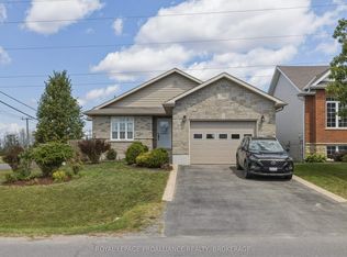1464 Ottawa St, Kingston, ON K7P 0C2