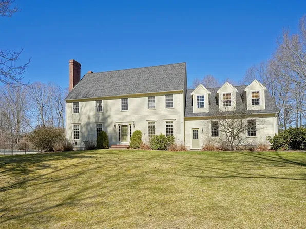 10 Victoria Drive, Hampton Falls, NH 03844
