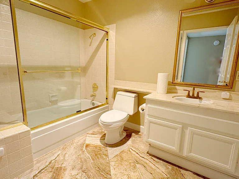 2920 Union St #301 — Photo 21