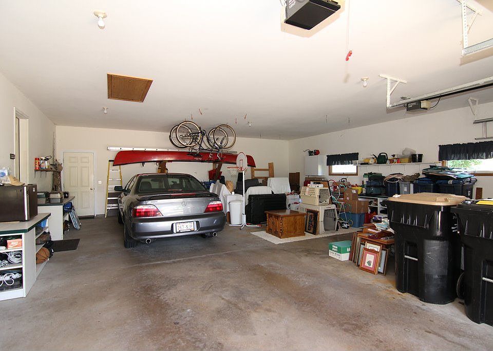 2nd image of 807 Brook St
