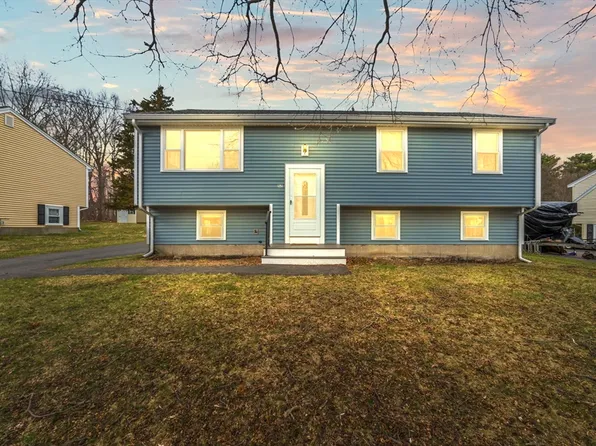 52 Armiston St, Brockton, MA 02302