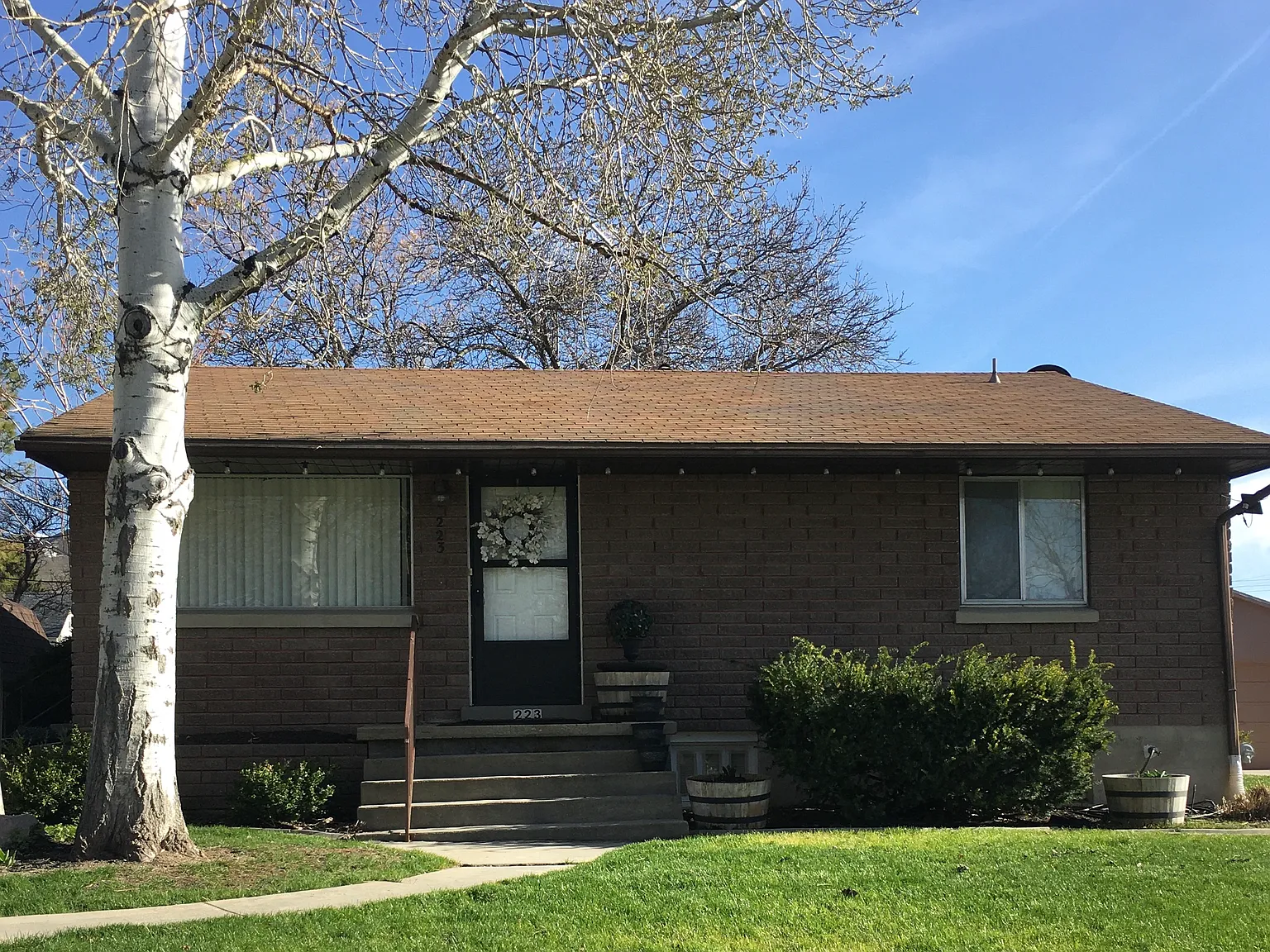 4 bed, 1100 sqft, $1,800 — Photo 2