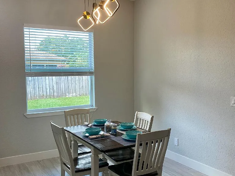 3310 SW Savona Blvd — Photo 4