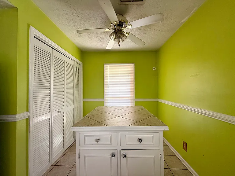 3040 Lynton Dr — Photo 6