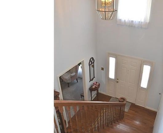 5th image of 300 Clearfield Dr