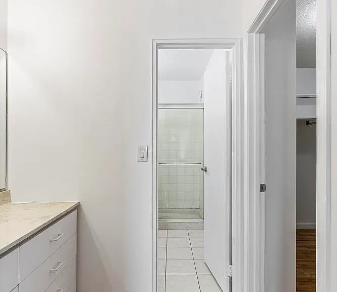 7855 Boulevard East #27H — Photo 11