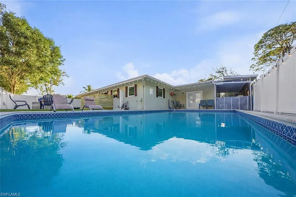 3 bed, 2.0 bath, 1676 sqft, $7,000 — Photo 1