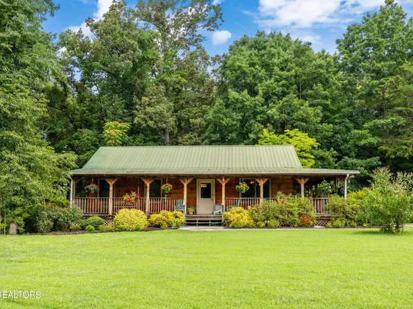 312 Parkbrook Ct, Friendsville, TN 37737