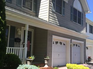 562 Pitney Dr, Spring Lake, NJ 07762