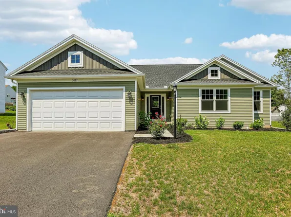 5877 Buchanan Dr, Mercersburg, PA 17236