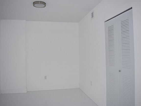 4th image of 6610 Indian Creek Dr APT 307