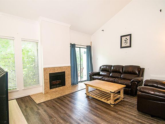 4th image of 10811 Richmond Ave APT 42