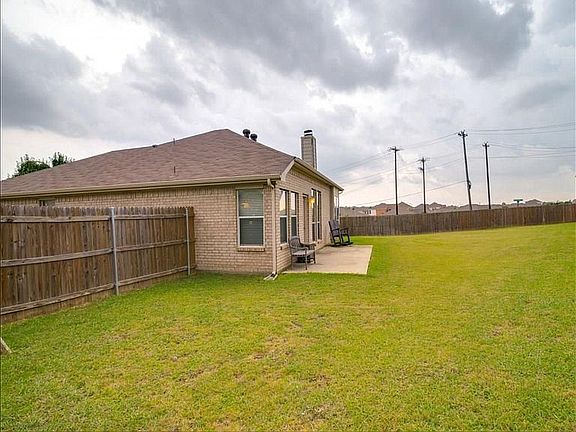 5th image of 13001 Evergreen Dr