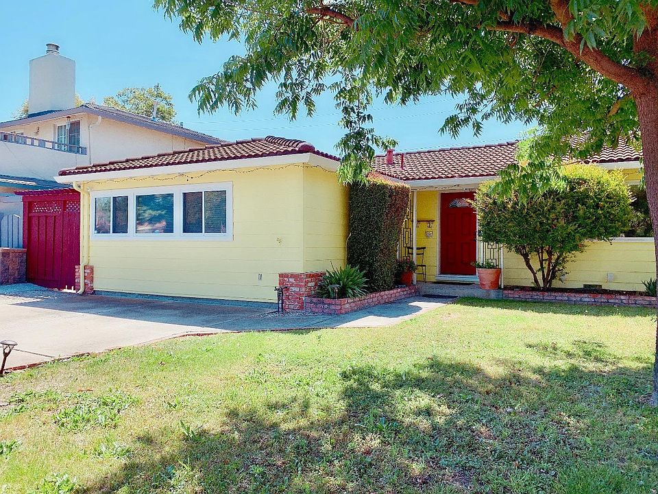 1st image of 2652 Lucena Dr