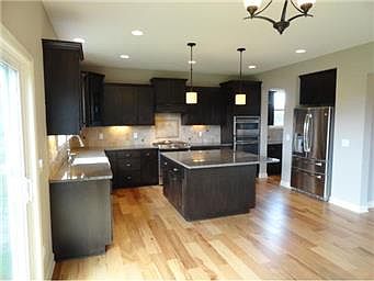 3rd image of 2965 White Pine Way