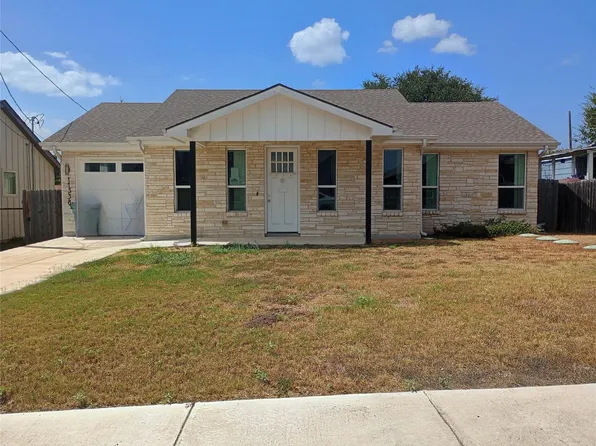 11538 Main St, Jonestown, TX 78645
