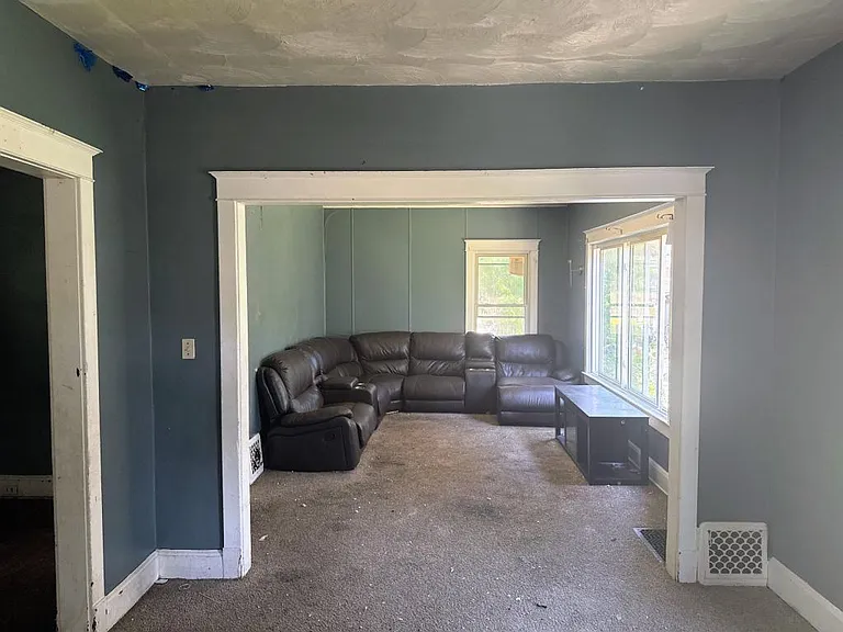 1617 NE Jefferson St — Photo 5