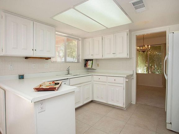 2nd image of 14030 N Medinan Dr