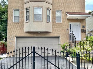 132 Hollywood Ave, East Orange, NJ 07018