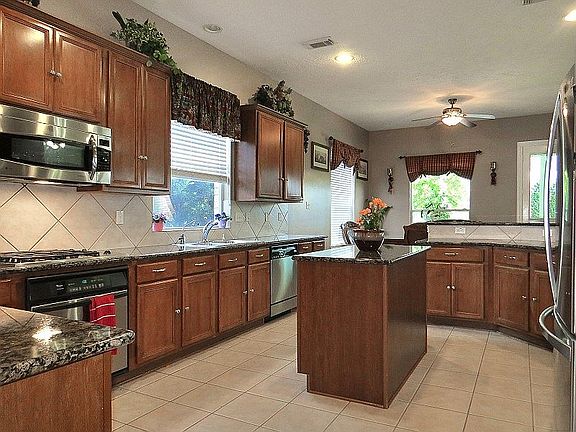 4th image of 11103 S Country Club Green Dr