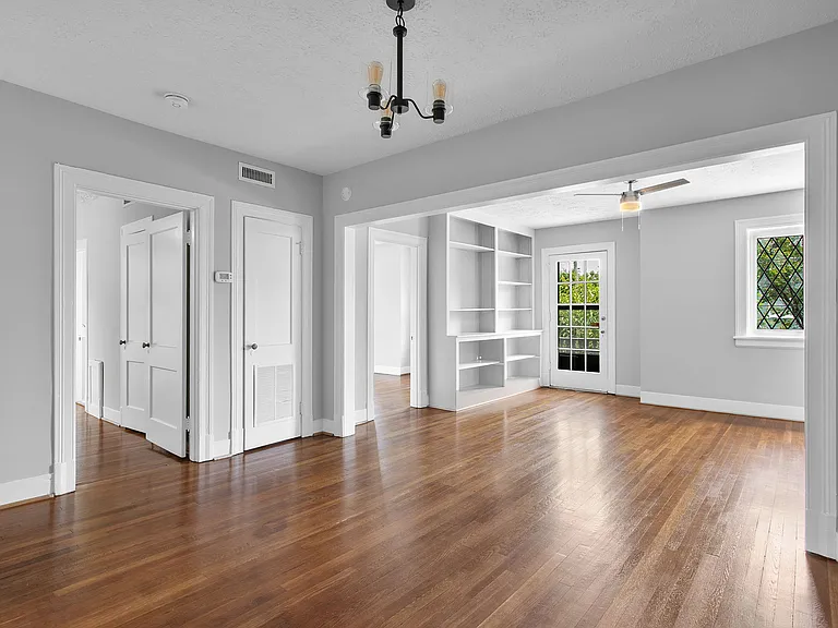 210 N Stafford Ave #21 — Photo 7