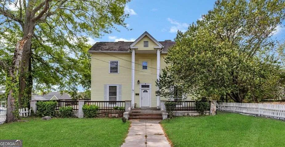 1 bed, 1.0 bath, $999 — Photo 1