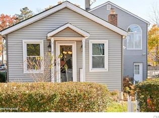 16 Richelieu St, Norwalk, CT 06850