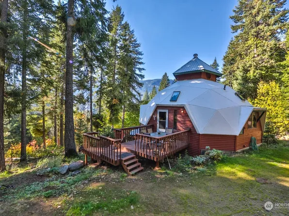 16828 Lakeview Drive, Leavenworth, WA 98826