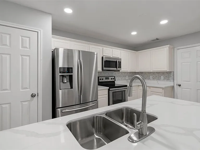 38 Walden Elms Cir — Photo 7