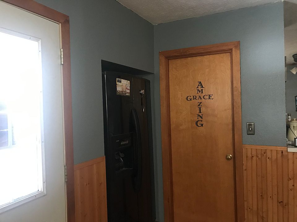 503 Cedar St, Thedford, NE 69166 | Zillow