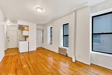 Rented by Aryeh Realty