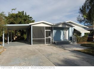 534 14th St N, Naples, FL 34102