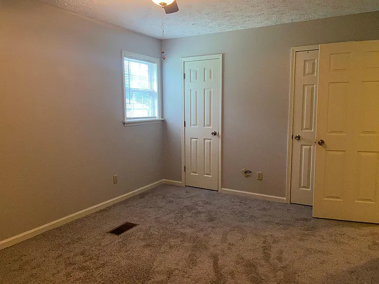13 Rushwood St — Photo 16