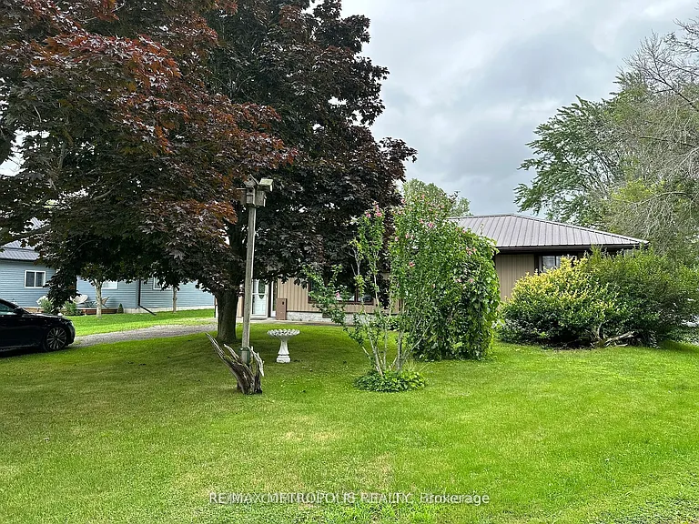 498 Hiscock Shores Rd — Photo 30