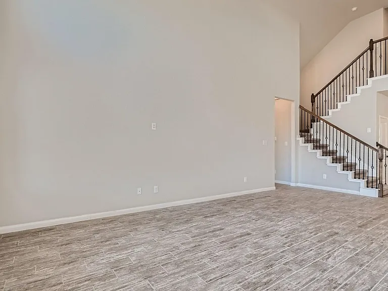 5442 Black Walnut — Photo 3