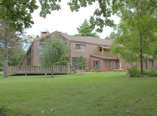 28W680 Alena Dr, West Chicago, IL 60185