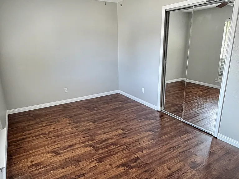1803 Redbud Cir — Photo 9
