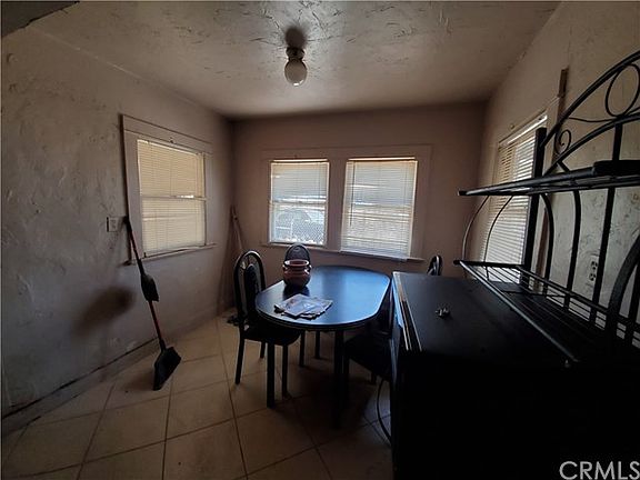 5th image of 1048 W Baseline St