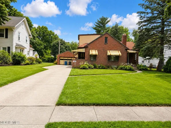2036 Eastbrook Dr, Toledo, OH 43613