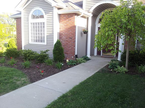 3rd image of 10705 Wagon Trail Ct