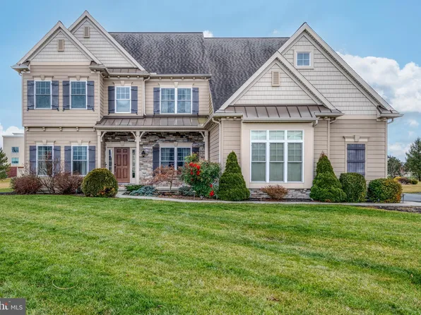 108 Dobbs Ln, Hummelstown, PA 17036