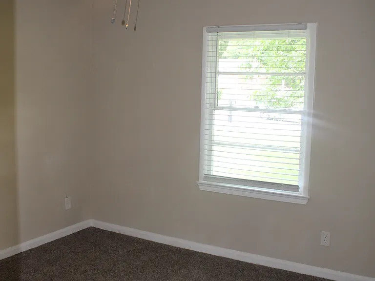 2311 Amber Way — Photo 14