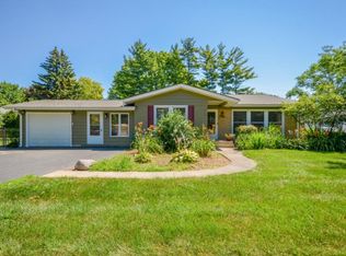 1604 S 13th Ave, St Charles, IL