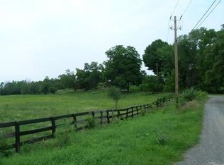 11 Fence Rd, Warwick, NY 10990