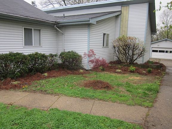 5th image of 45 Goodridge Dr #B