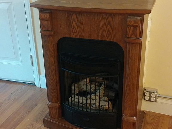 3rd image of 3515 Hanover Ave