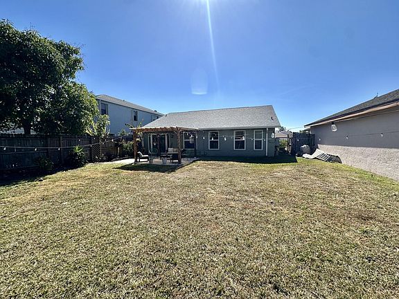 2nd image of 4492 Brook Dr