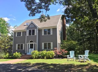 42 Meadow View Rd, Oak Bluffs, MA 02557